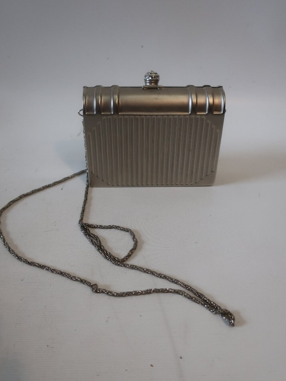 Womens Sasha Silver Metal Art Deco Hardshell Clutch Handbag